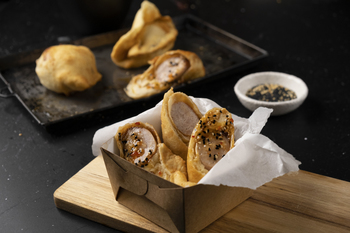 Pork Sausage & Onion Marmalade Vetkoek