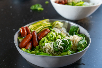 Green Noodle Bowl with Mini Cheese Grillers